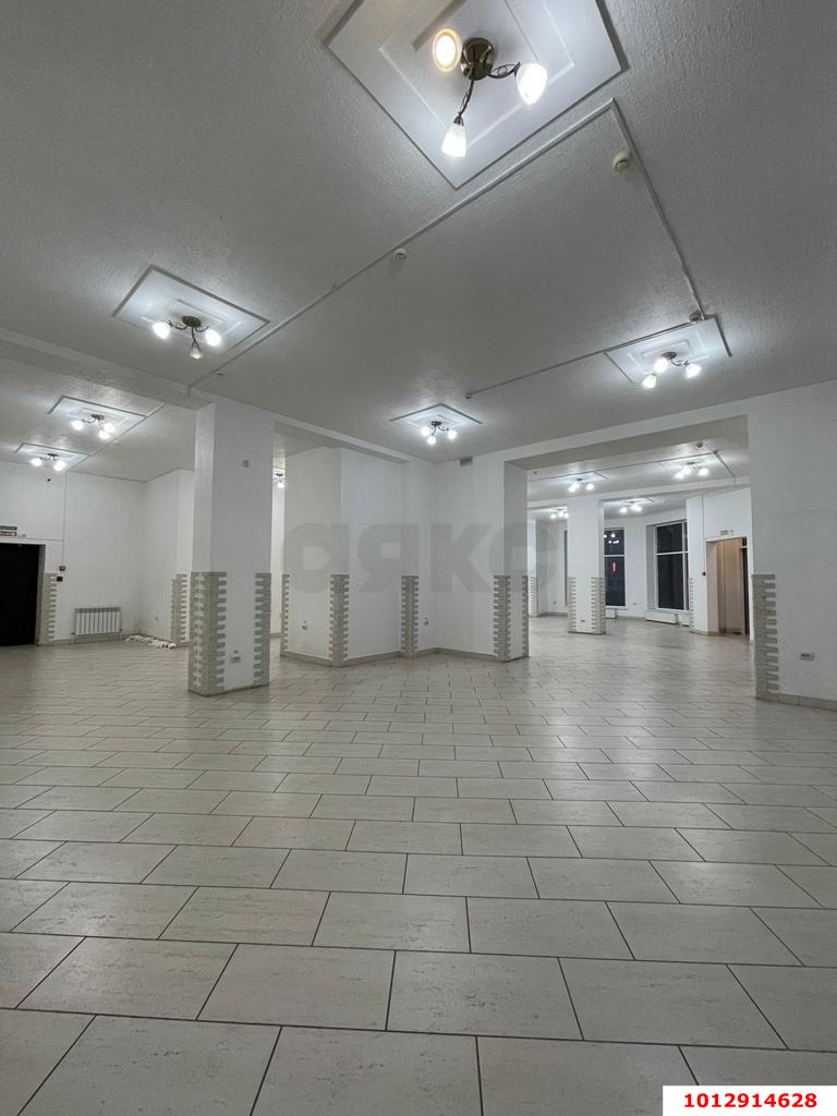 Фото №3: Коммерция 197 м² - Армавир, мкр. Родина, ул. Советской Армии, 36