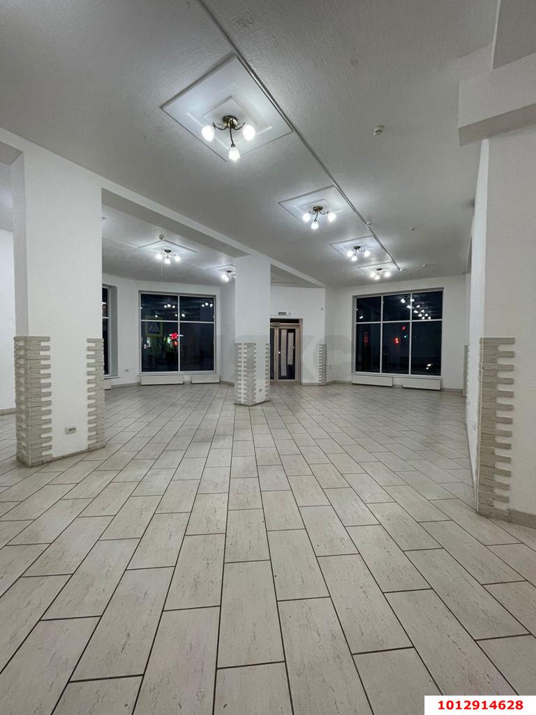 Фото №11: Коммерция 197 м² - Армавир, мкр. Родина, ул. Советской Армии, 36