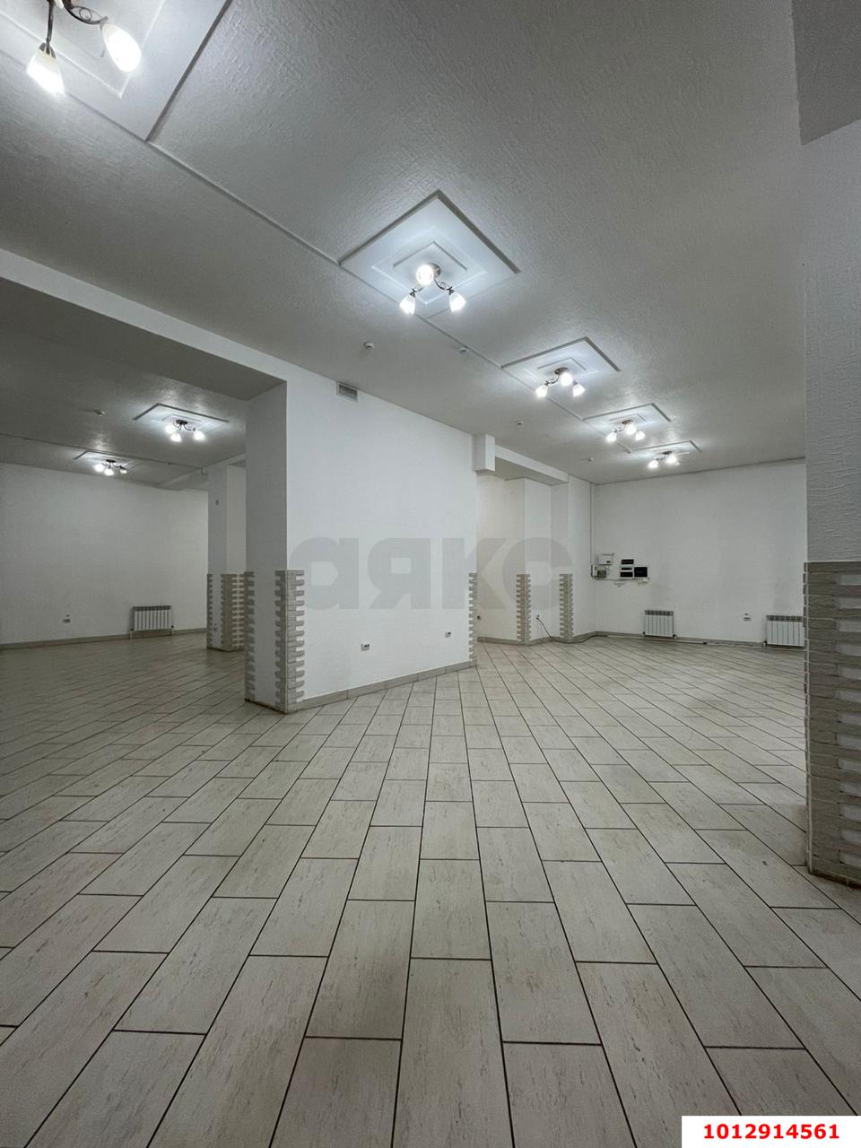 Фото №8: Коммерция 197 м² - Армавир, мкр. Родина, ул. Советской Армии, 33