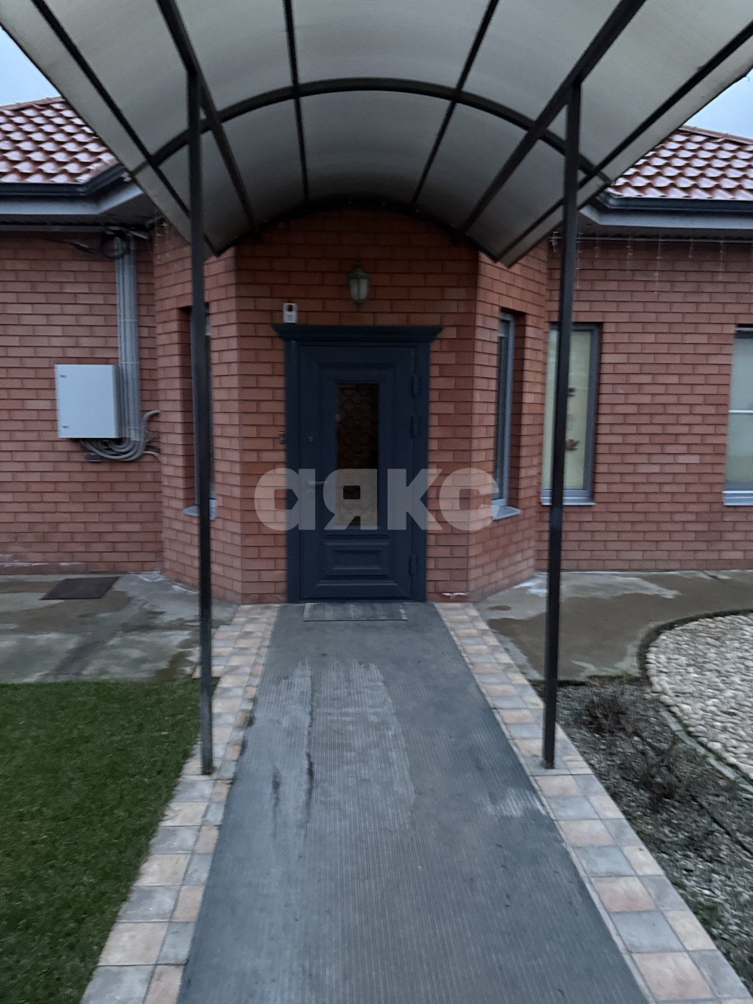 Фото №2: Дом 99 м² + 6 сот. - Армавир, ул. площадь Ленина