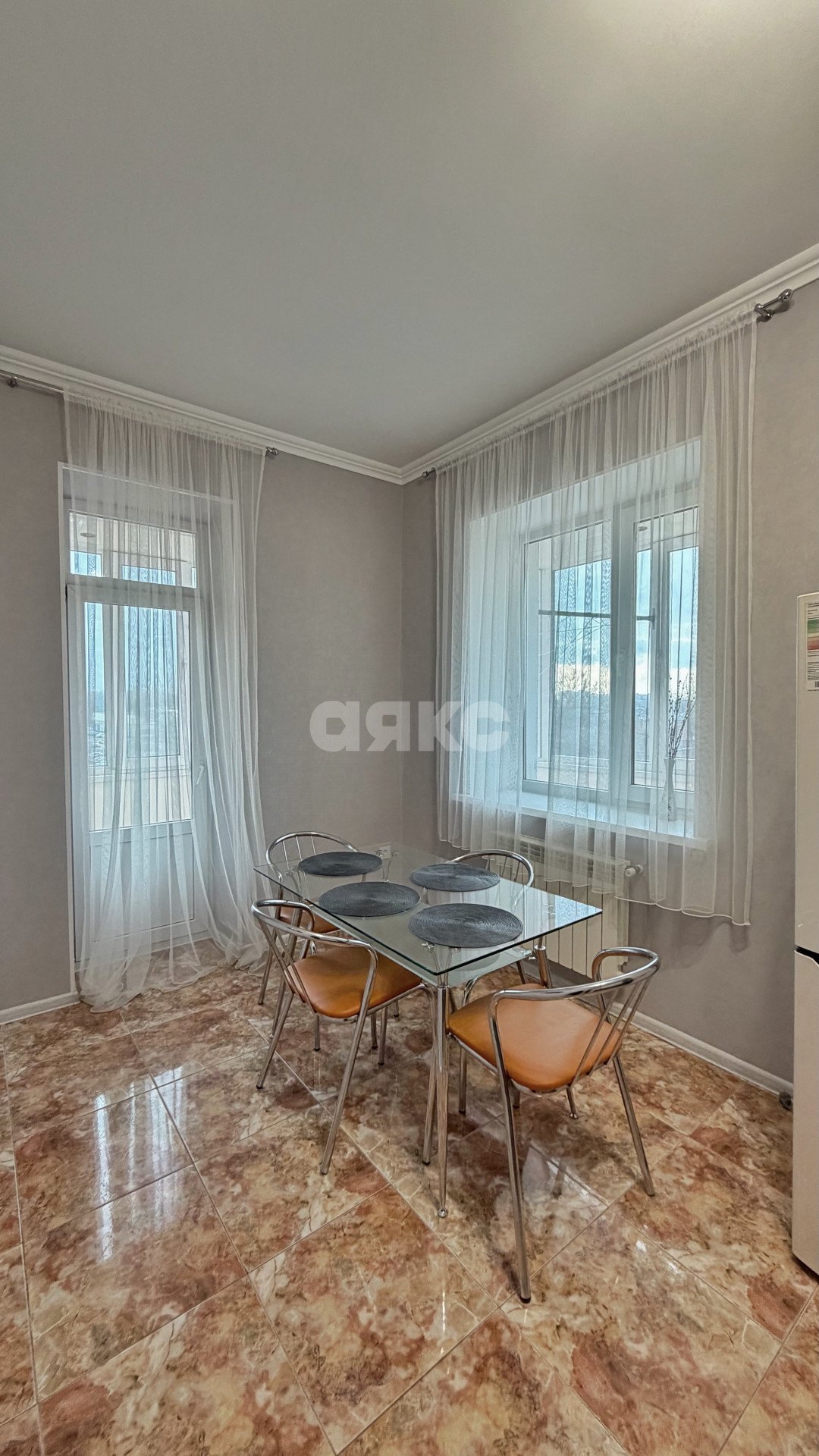 Фото №14: 3-комнатная квартира 104 м² - Армавир, ул. Ефремова, 107